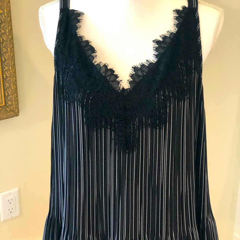 Chicos size 2, Sexy lace detail, sleeveless top